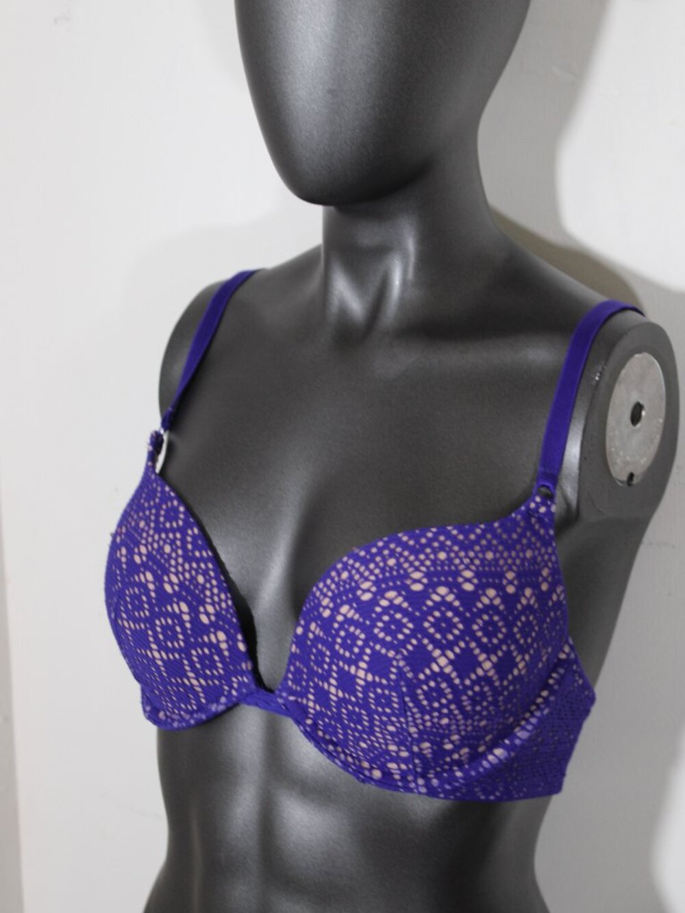Victoria’s Secret Crochet Knit Mesh Lace Lightly Lined Demi Bra 36C Purple/Nude